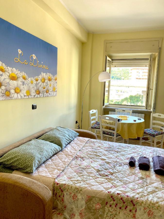 La Divina Apartment Cosenza Ngoại thất bức ảnh